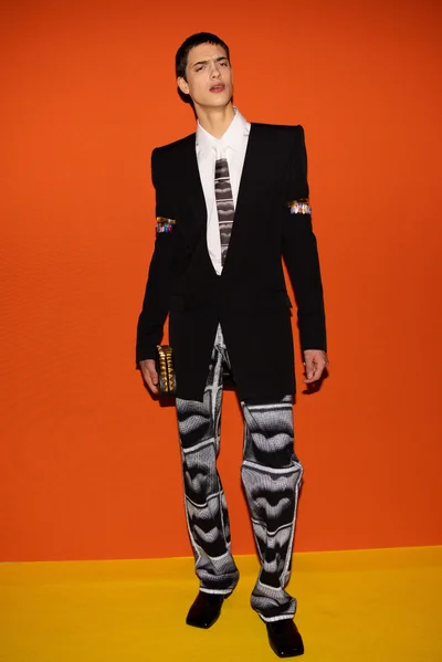 Look 8